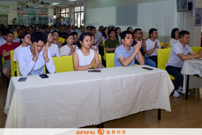 6月启动会照片美化_003_副本.jpg